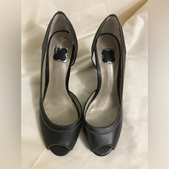 LIZ CLAIBORNE Peep Toe Pumps Size 7 NWOT - Picture 3 of 8